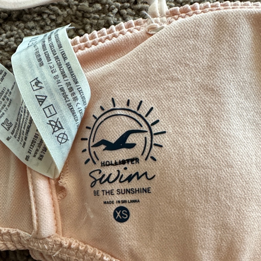 Pink Ribbed Crop Top bikini - Picture 2 of 4
